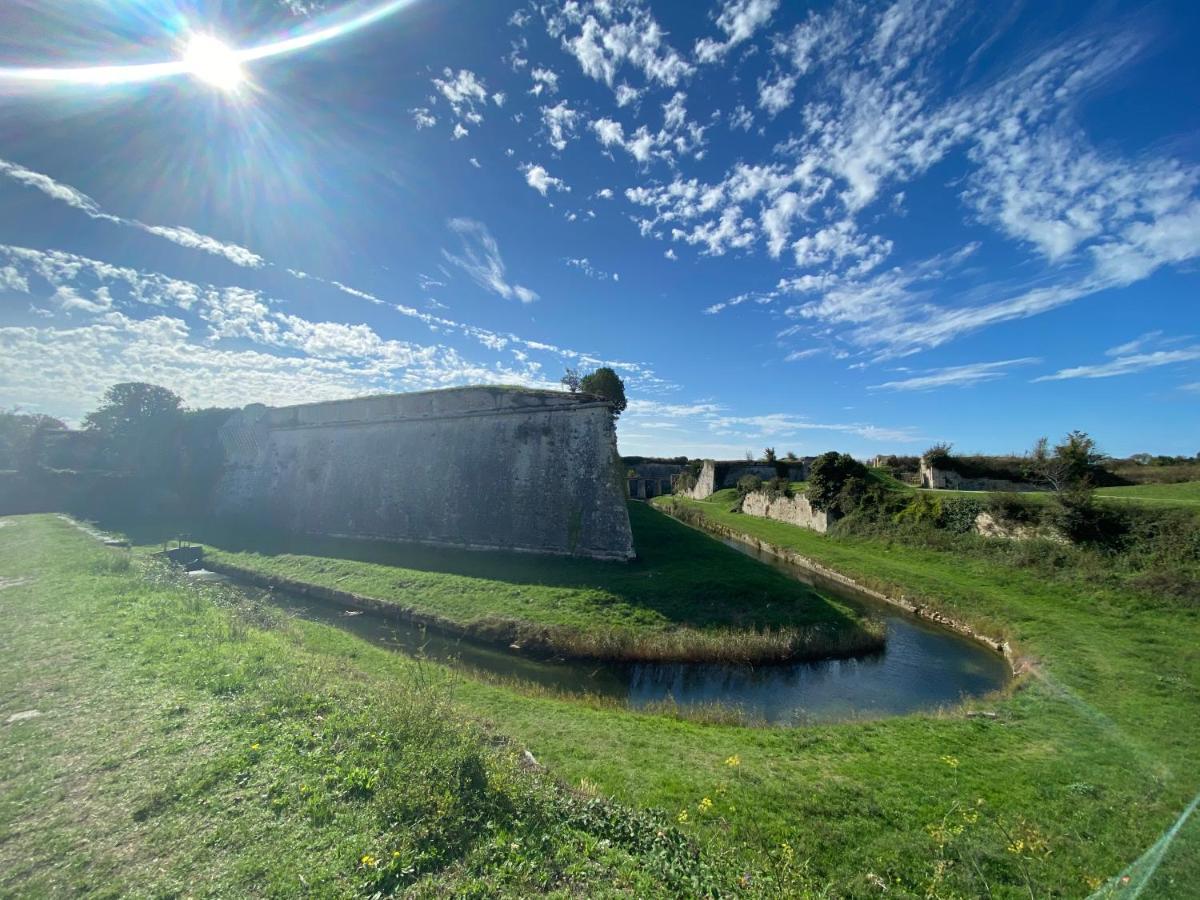Les Amareyeurs - Ile D'Oleron - Maison Classee 3 Etoiles Avec Piscine - Clim - Velos Le Château-dʼOléron Eksteriør bilde